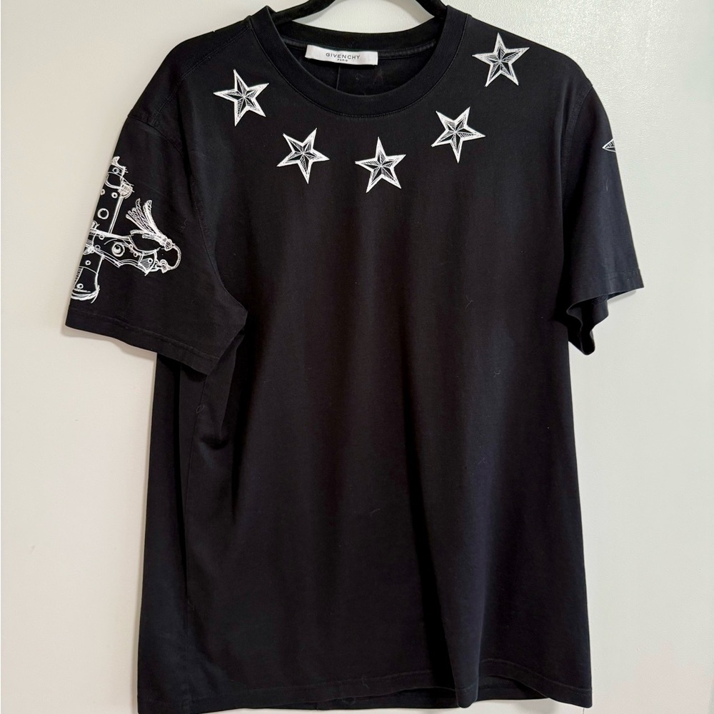 Givenchy Authentic Tattoo Knife Star 47  T-shirt Cuban Fit Size:M